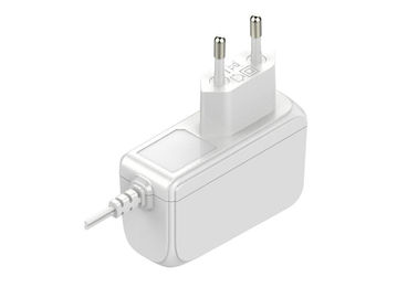 Ein guter Preis. 12V 2A Wechselstrom-Wand-Berg-Stromadapter, weißer Adapter der Schaltleistungs-2000ma Online