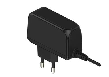 Ein guter Preis. 2 Pin Wechselstrom-DC-Stromadapter, Universalstromadapter mit Ertrag 24V 1A/12V 2A Online