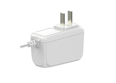Ein guter Preis. Wand-Berg-Universalwechselstrom-Adapter 15V 1A für Router, CCTV, Digitalkamera Online
