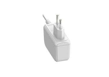 Ein guter Preis. 5V 3A 18W verstopfen Universal-Wechselstrom-Stromadapter mit 2 Pin EU für CCTV usw. Online
