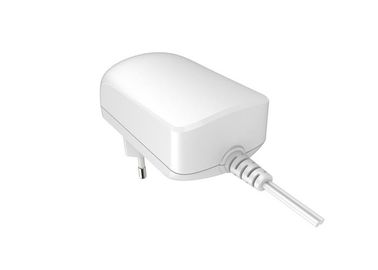 Ein guter Preis. 90 - verstopfen Universal-DC-Adapter EU Wechselstrom-264VAC 5V 3A mit CER/GS/EMC bescheinigt Online